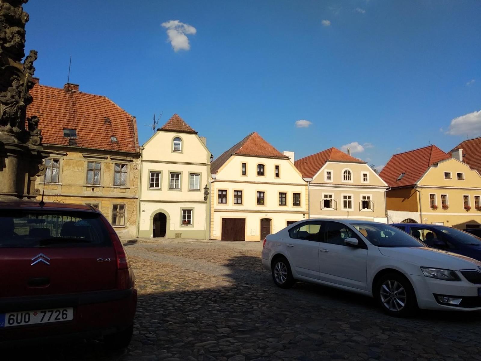 Apartmany Zatec ภายนอก รูปภาพ